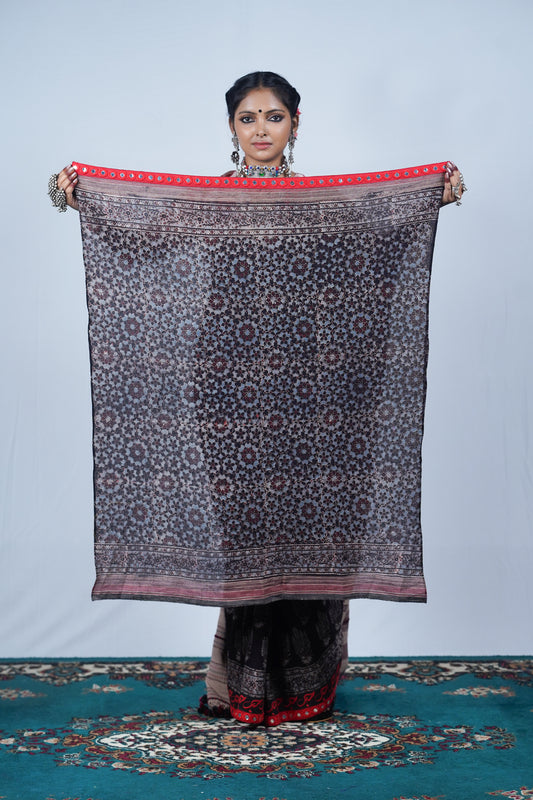 handspun organic kela jute silk saree from Kutch