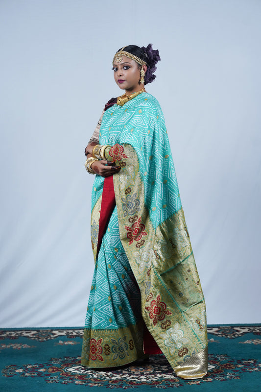 beautiful handcrafted bandhani saree