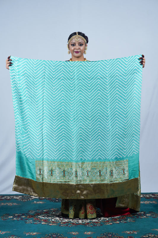 beautiful handcrafted bandhani saree