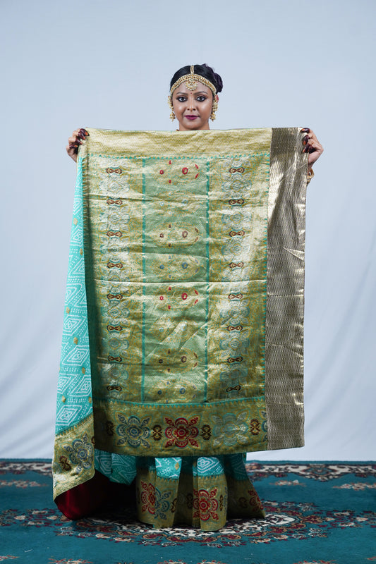 beautiful handcrafted bandhani saree