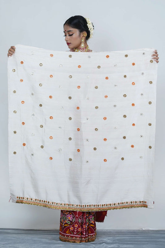 Embroidered blouse piece