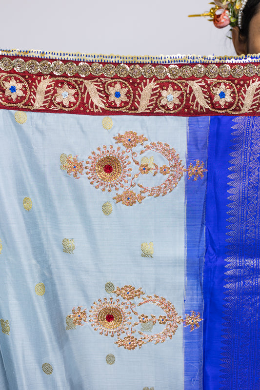 handwoven, hand embroidered kanjiveram silk saree