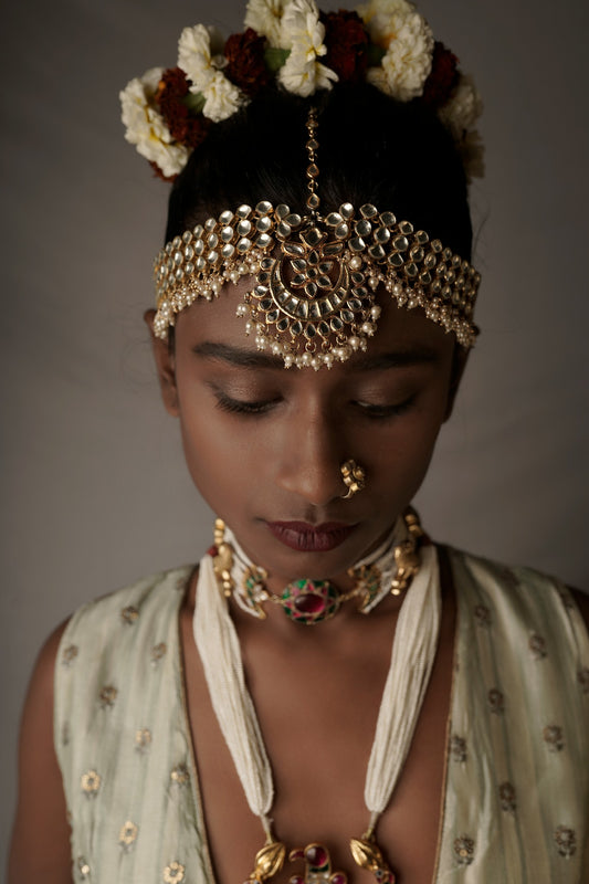 Statement Jewellery - Silver Choker