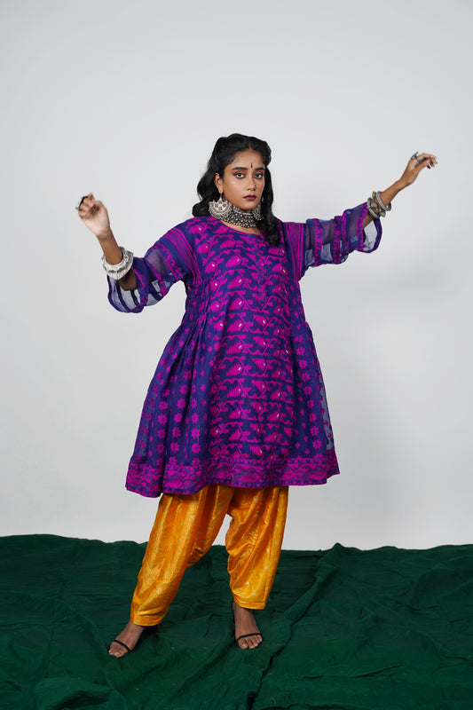Ayush Kejriwal kurta pant set
