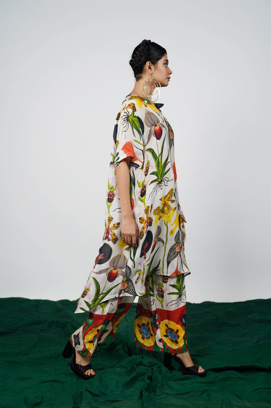 Floral kurta pant set by Ayush Kejriwal