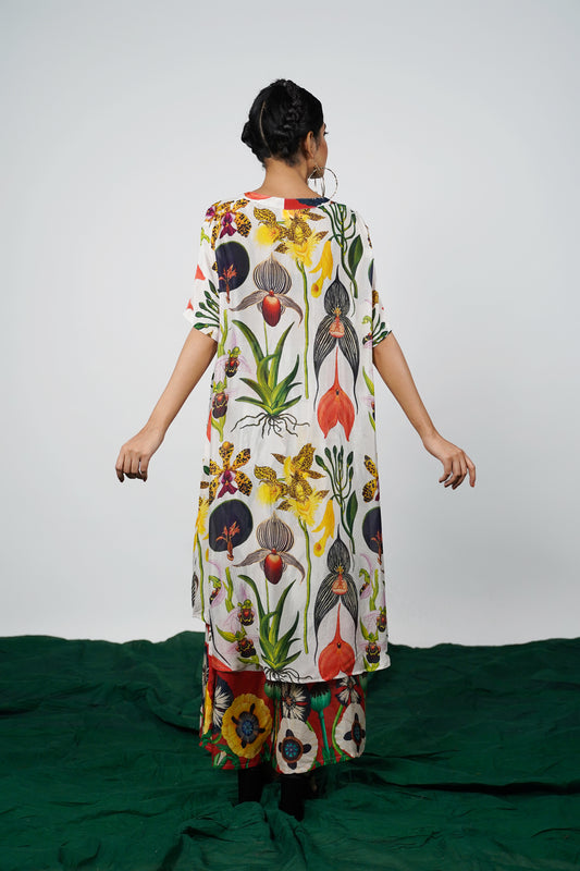 Floral kurta pant set by Ayush Kejriwal