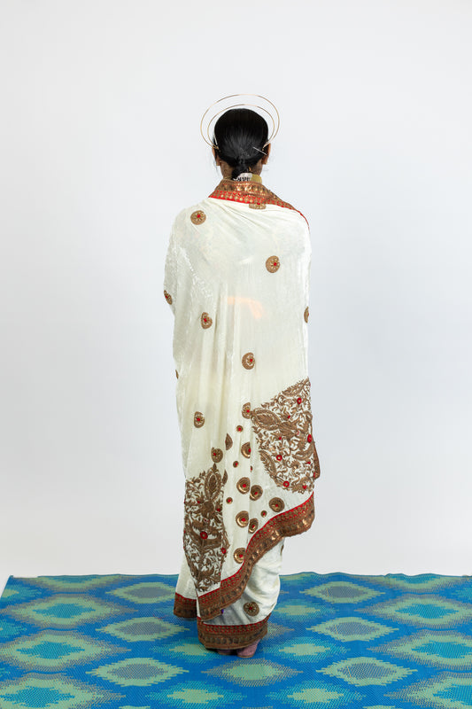Hand Embroidered Saree by Ayush Kejriwal
