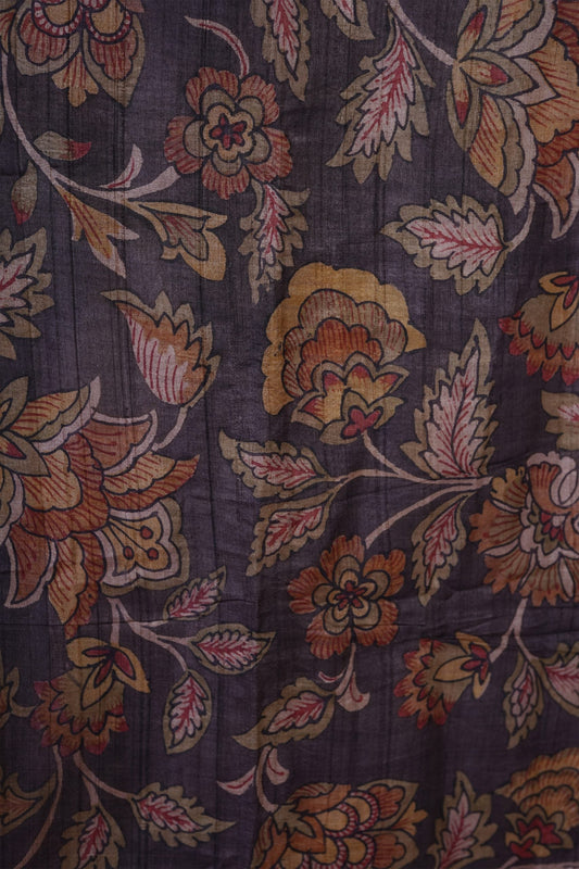 Hand painted grey coloured Kalamkari benarsi hussar silk saree