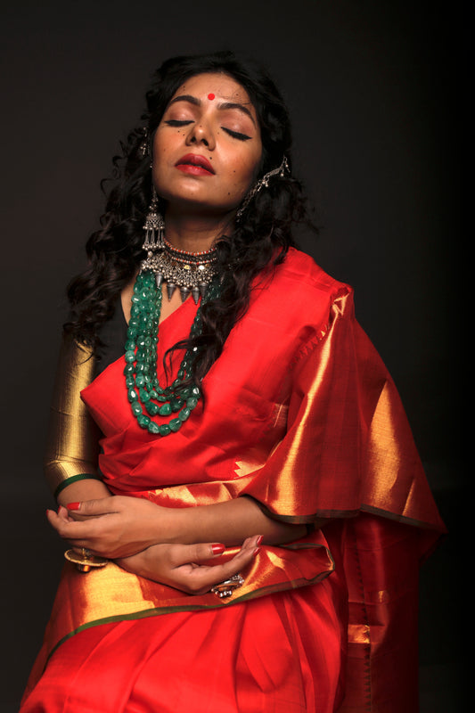red and gold handwoven wedding kanjeevaram silk saree