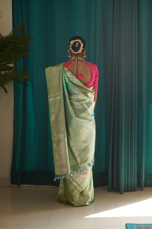 Hand woven Kanjiveram mint green silk saree