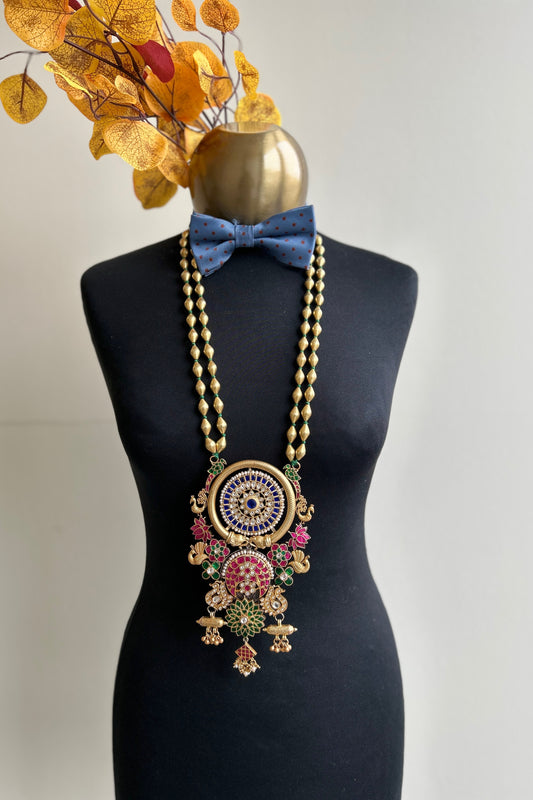 Silver neckpiece designed by Ayush Kejriwal
