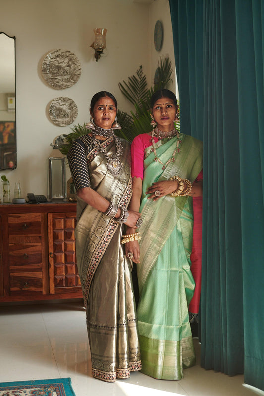 Hand woven Kanjiveram mint green silk saree