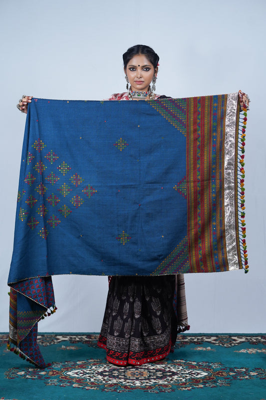 handwoven merino bhujodi woolen Shaw
