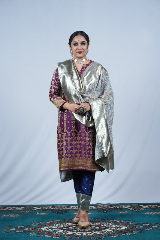 Indian ethnic weddings wear outfit 