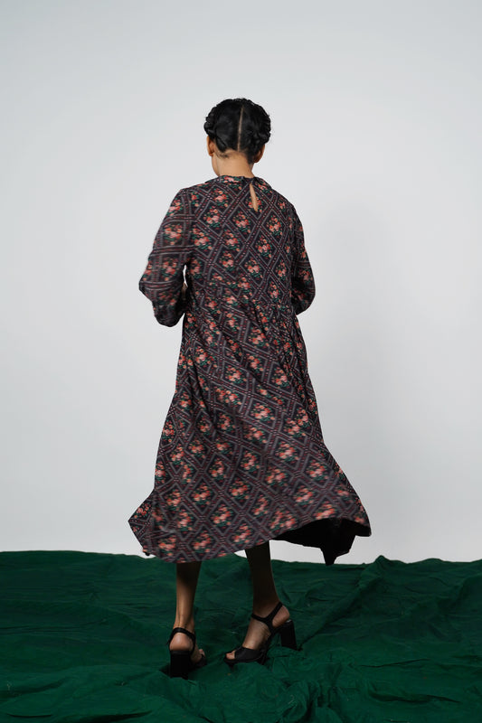 One size dress by Ayush Kejriwal