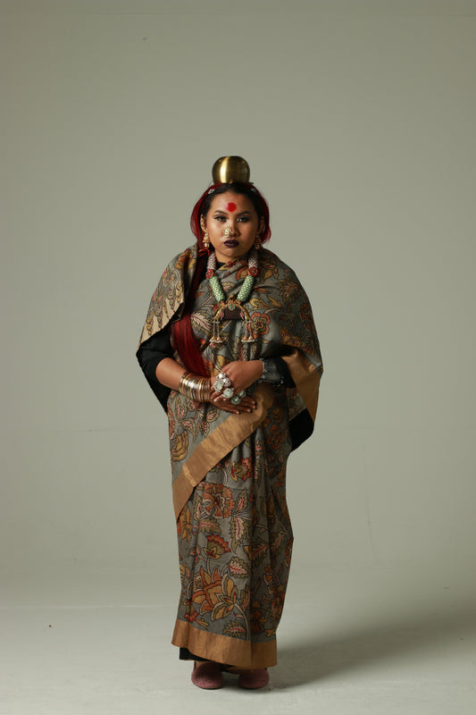 Hand painted grey coloured Kalamkari benarsi hussar silk saree
